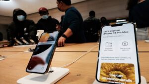 Apple iOS 16