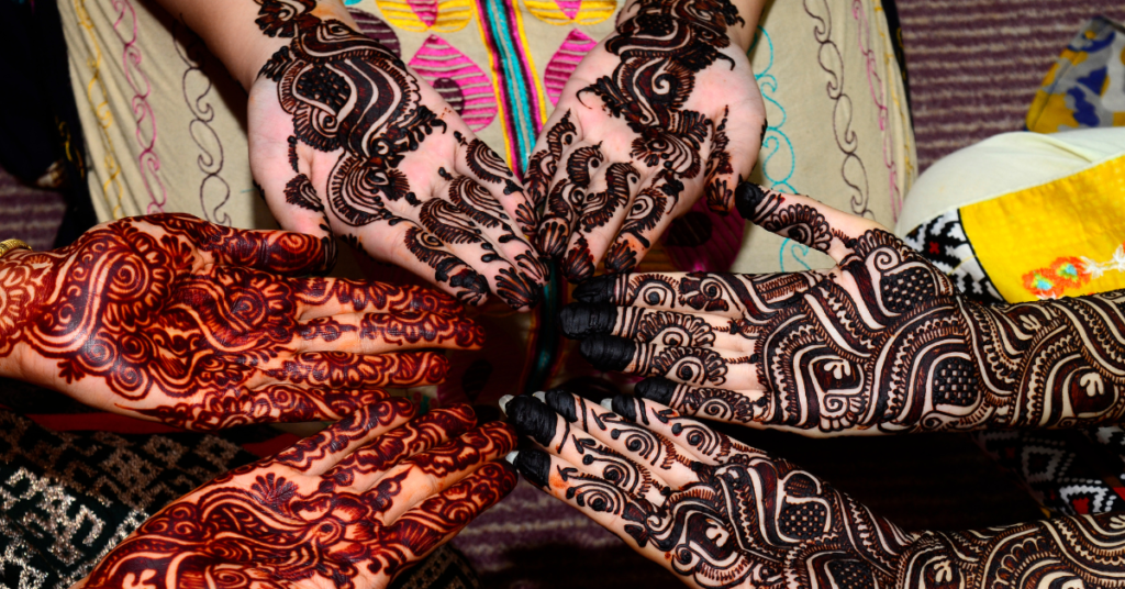 latest Arabic mehndi design 