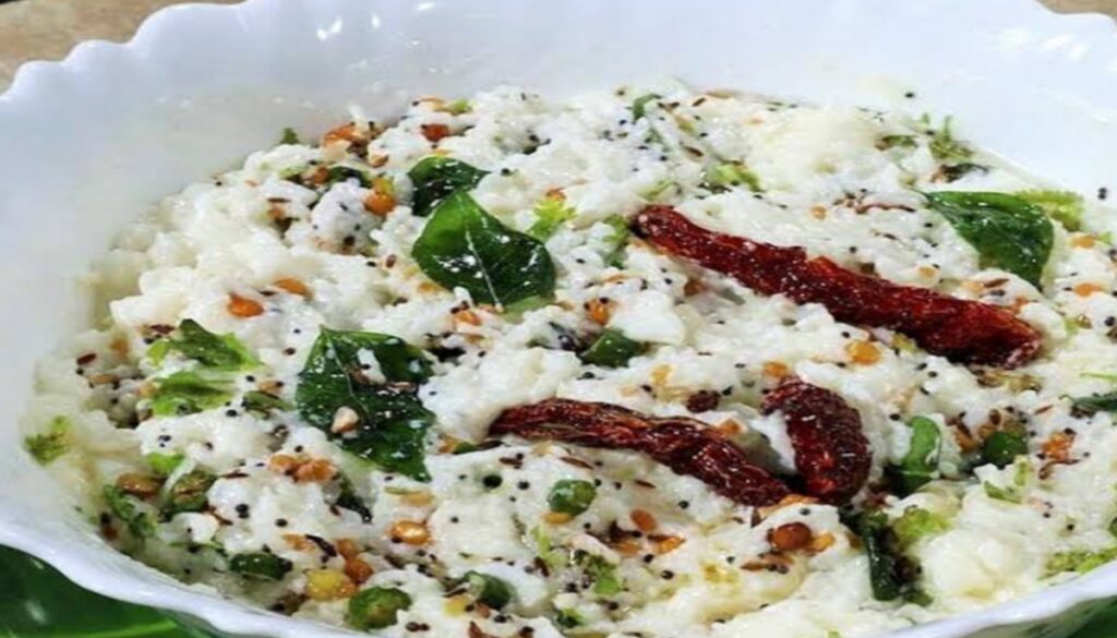 Can We Eat Curd Rice at Night in hindi 
